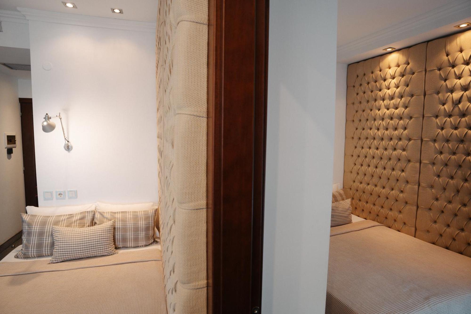 Andromeda Boutique Hotel كاستوريا الغرفة الصورة
